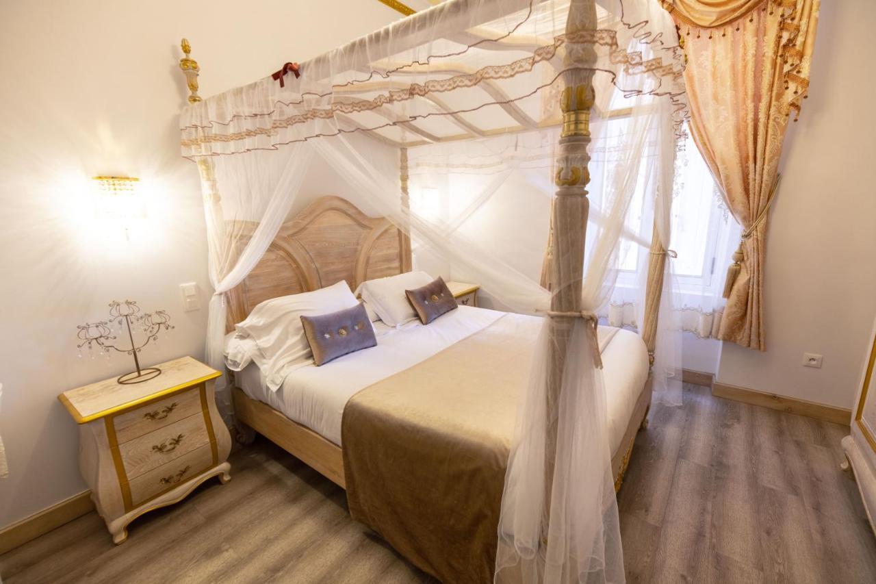 Chambre A Baldaquin Maison De L'Eglise Du Couvent Narbonne Kültér fotó