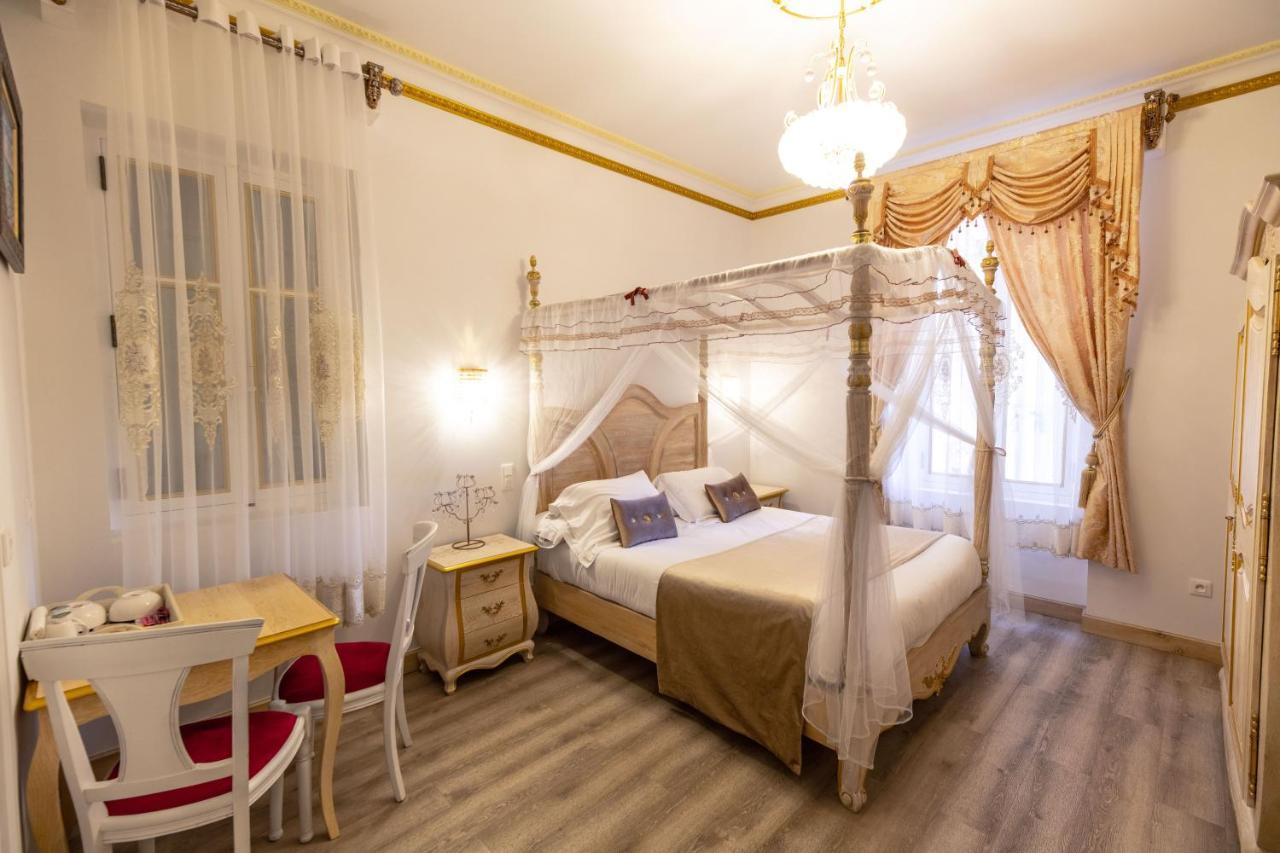 Chambre A Baldaquin Maison De L'Eglise Du Couvent Narbonne Kültér fotó